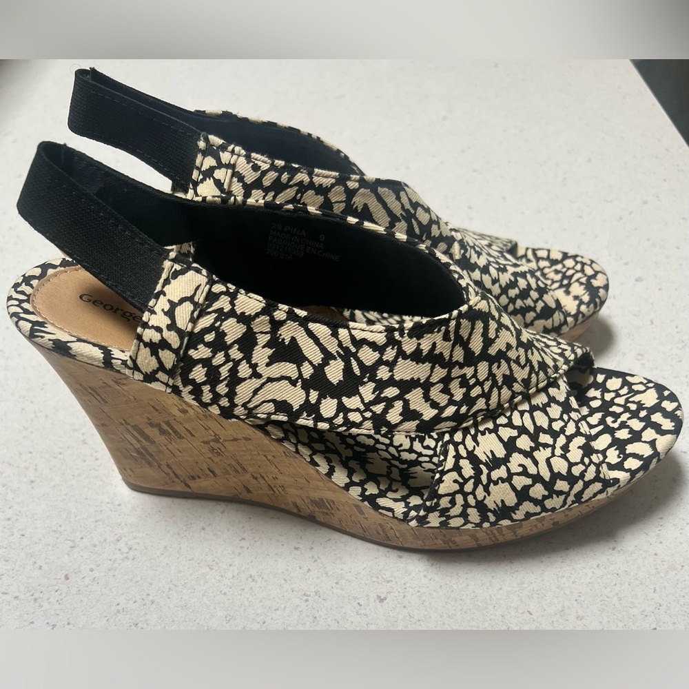 🆕 George - Black & Cream Peep-Toe Wedges - Picture 8 of 8